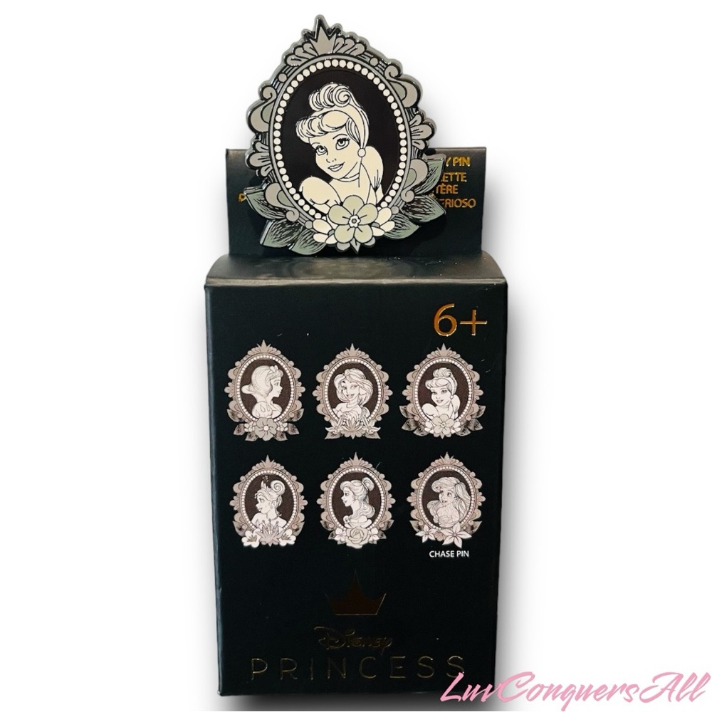 Loungefly Disney Princess Cinderella Cameo Porcelain Portraits pin